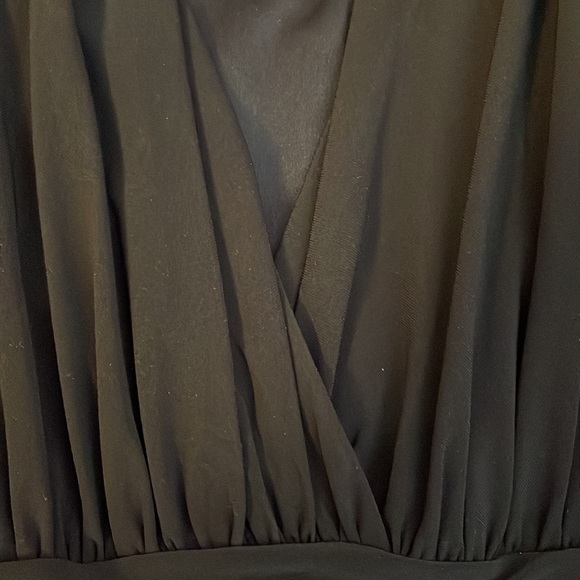 Evan Piccone black cocktail dress.size 4 worn once. Freshly dry cleaned. - Picture 8 of 9